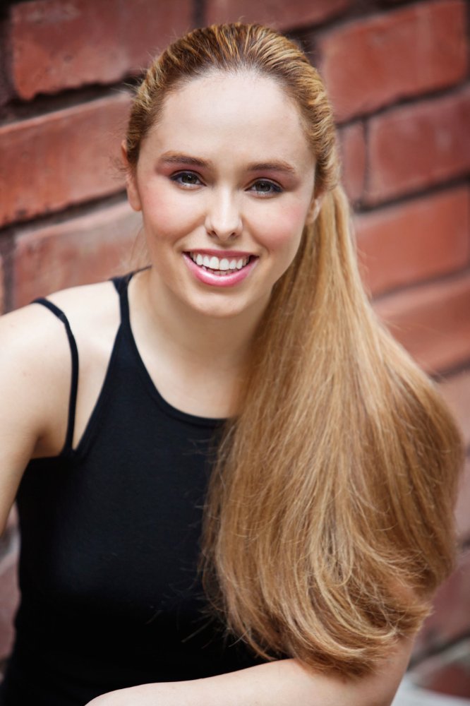 Alixzandra Dove