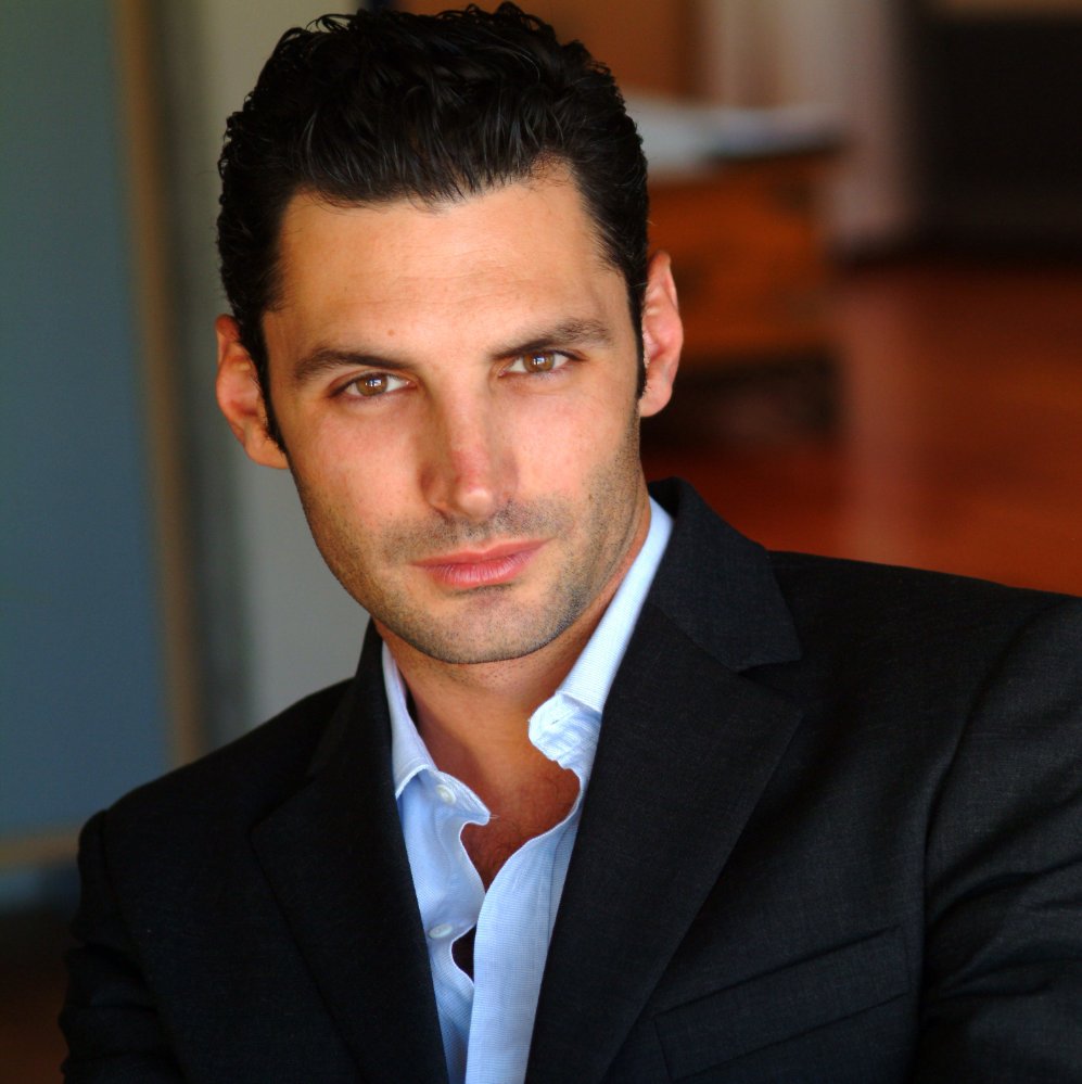 Johnny Santiago
