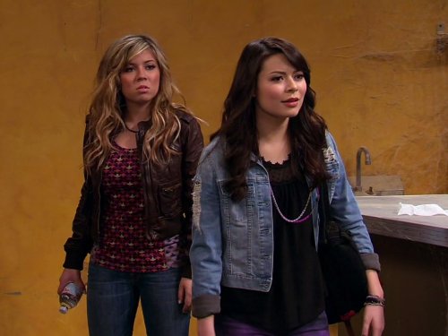 Miranda Cosgrove