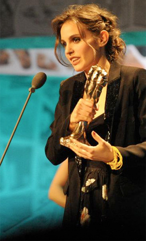 Verónica Echegui