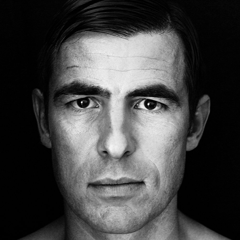 Claes Bang