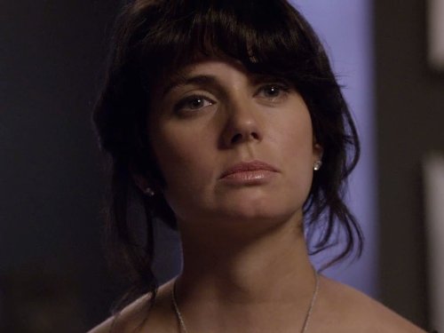 Mia Kirshner