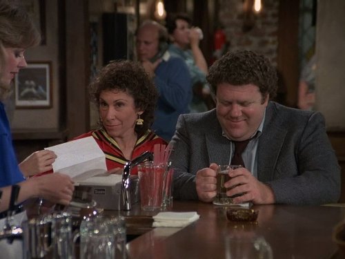 Rhea Perlman