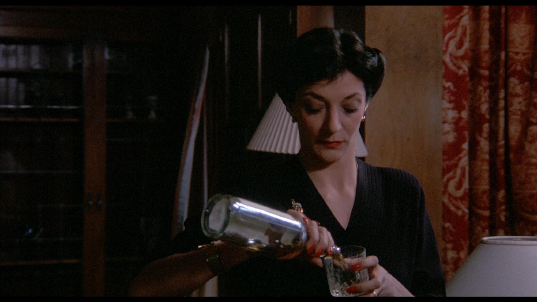 Jane Lapotaire