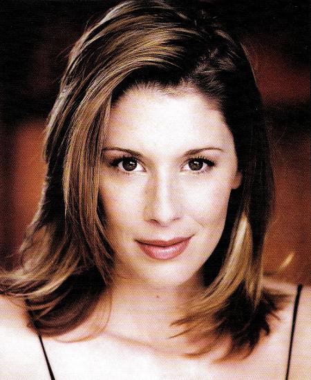 Lindsey Stoddart